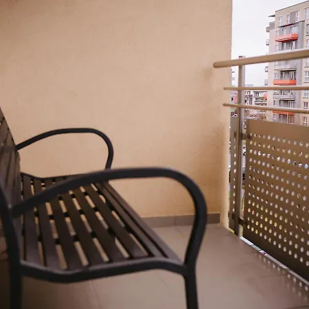 Harmony -mall Coresi Apartmán *