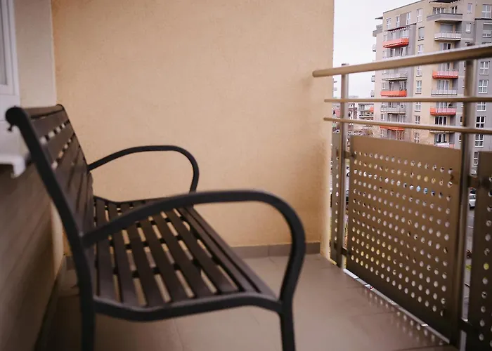 Harmony -mall Coresi Apartmán *